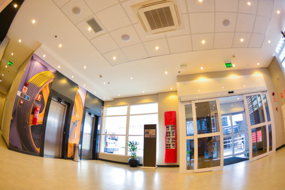 Ibis Jacarei Hotel Exterior foto